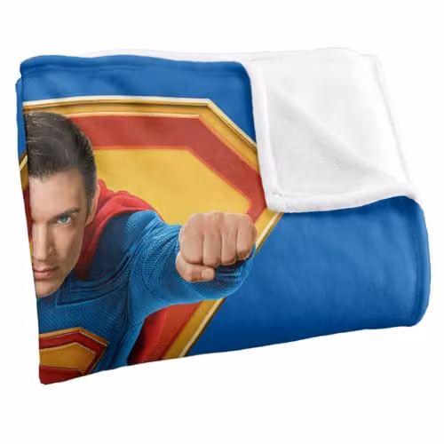 Warner Bros. Superman 2025 Flying Over S-Shield Super Soft Fleece Throw Blanket, Multicolour – 2