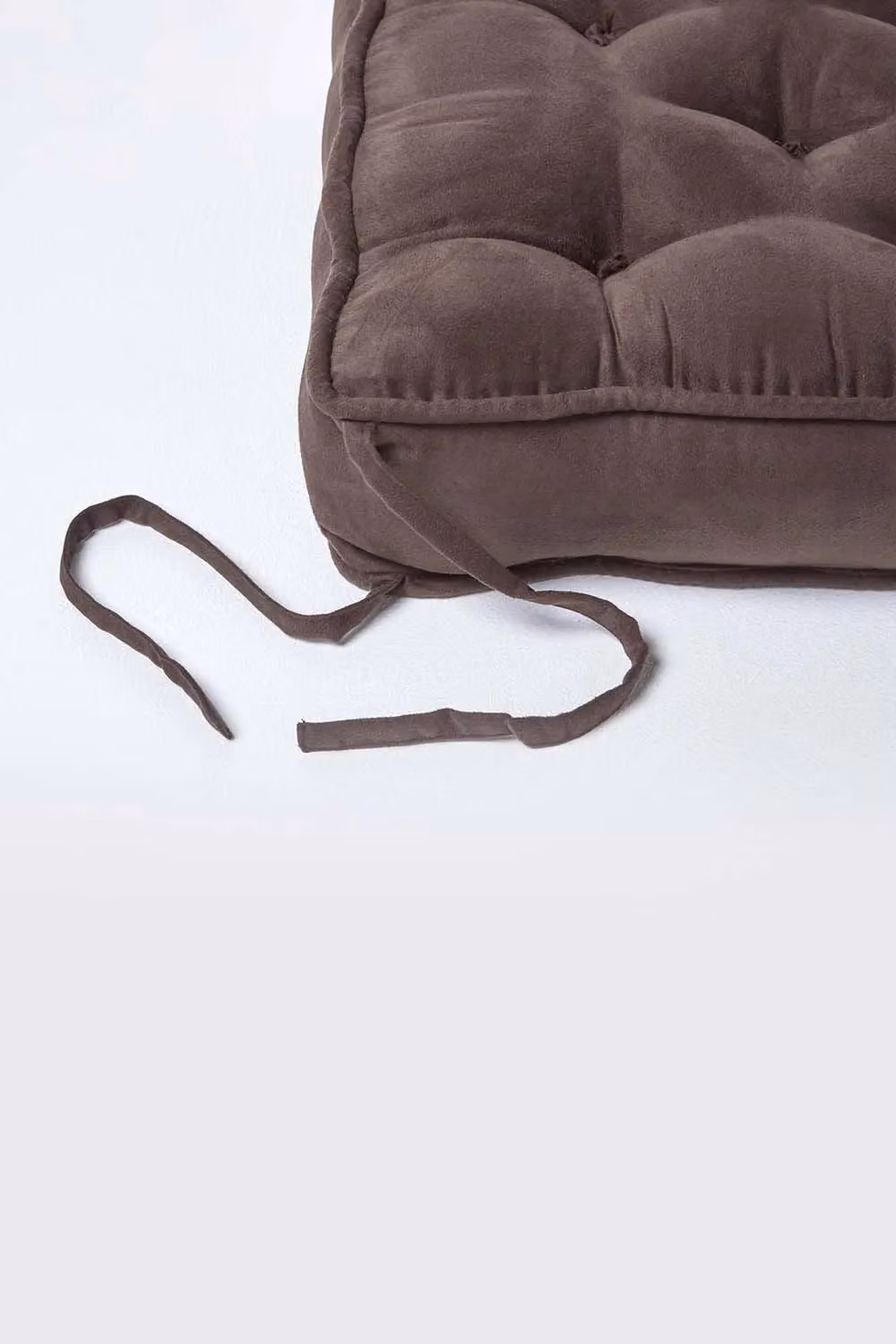Homescapes Faux Suede Dining Chair Booster Cushion in Brown, W/D/H: 40 x 40 x 10 cm – 3