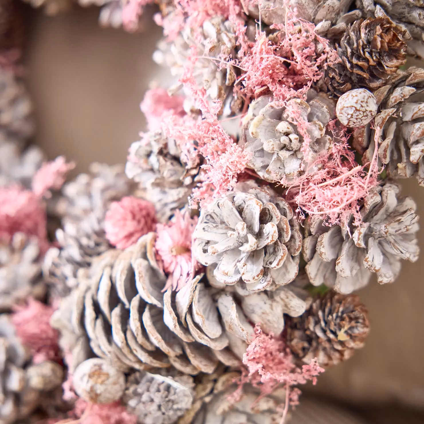 Dibor Pink and Silver Pinecone Christmas and Spring Hanging Wreath, Diameter: 38 cm – 4