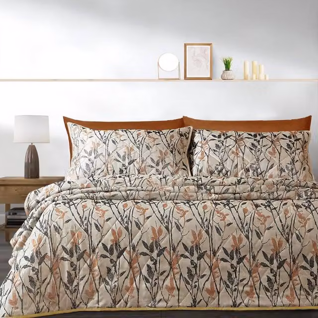 Velosso Wilder Jacquard Leaves Trail Quilted Bedspread Set in Natural Beige, Single Size