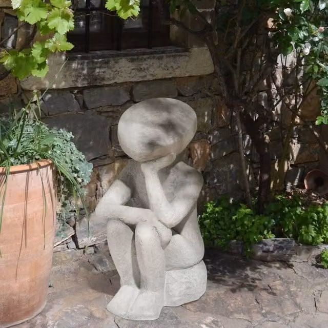 Wyld and Coco Grey Clay Figurine for Indoor and Outdoor Use
