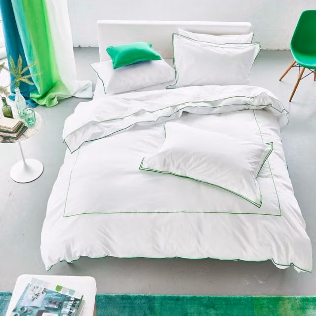 Designers Guild Astor Cotton Percale Duvet Cover and Pillowcase Set in Emerald Green and White