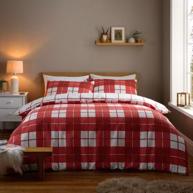 Divante Red Checked Duvet Cover and Pillowcase Set, 200 x 200 cm