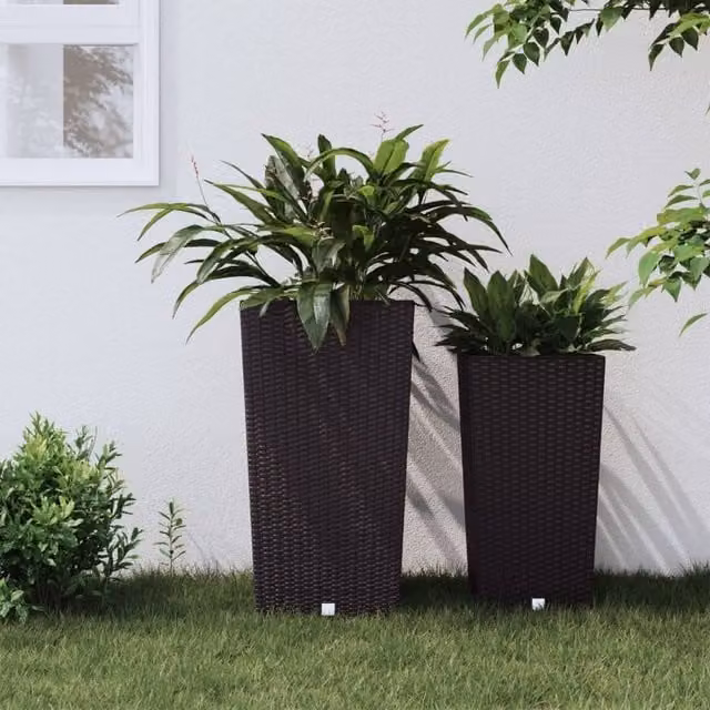 Berkfield Home Brown Rattan Planter with Removable Inner Tub, 21/49 L