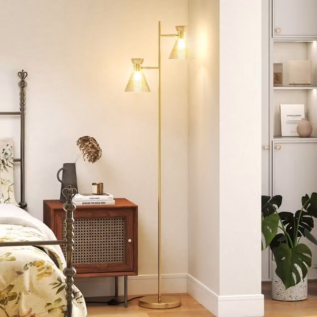 HOMCOM Modern Adjustable Dual Head Floor Lamp in Gold Tone