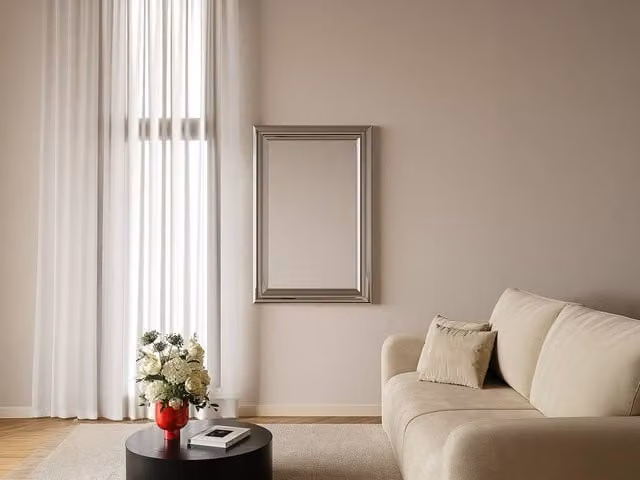 Vente-unique BORAYA Rectangular Metal Wall Mirror in Silver, W: 80 cm, H: 120 cm – 1