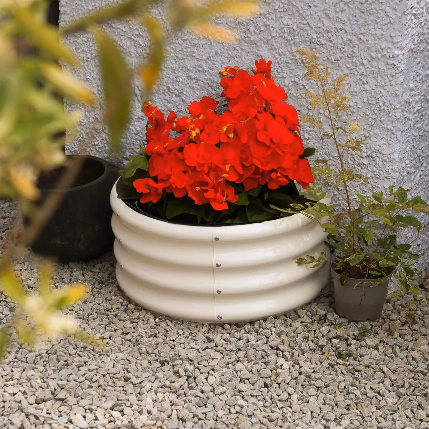 Harbour Housewares Set of 2 Semi-Circle Bottomless Galvanised Steel Raised Garden Beds in White, W: 120 cm, D: 60 cm, H: 30 cm – 2