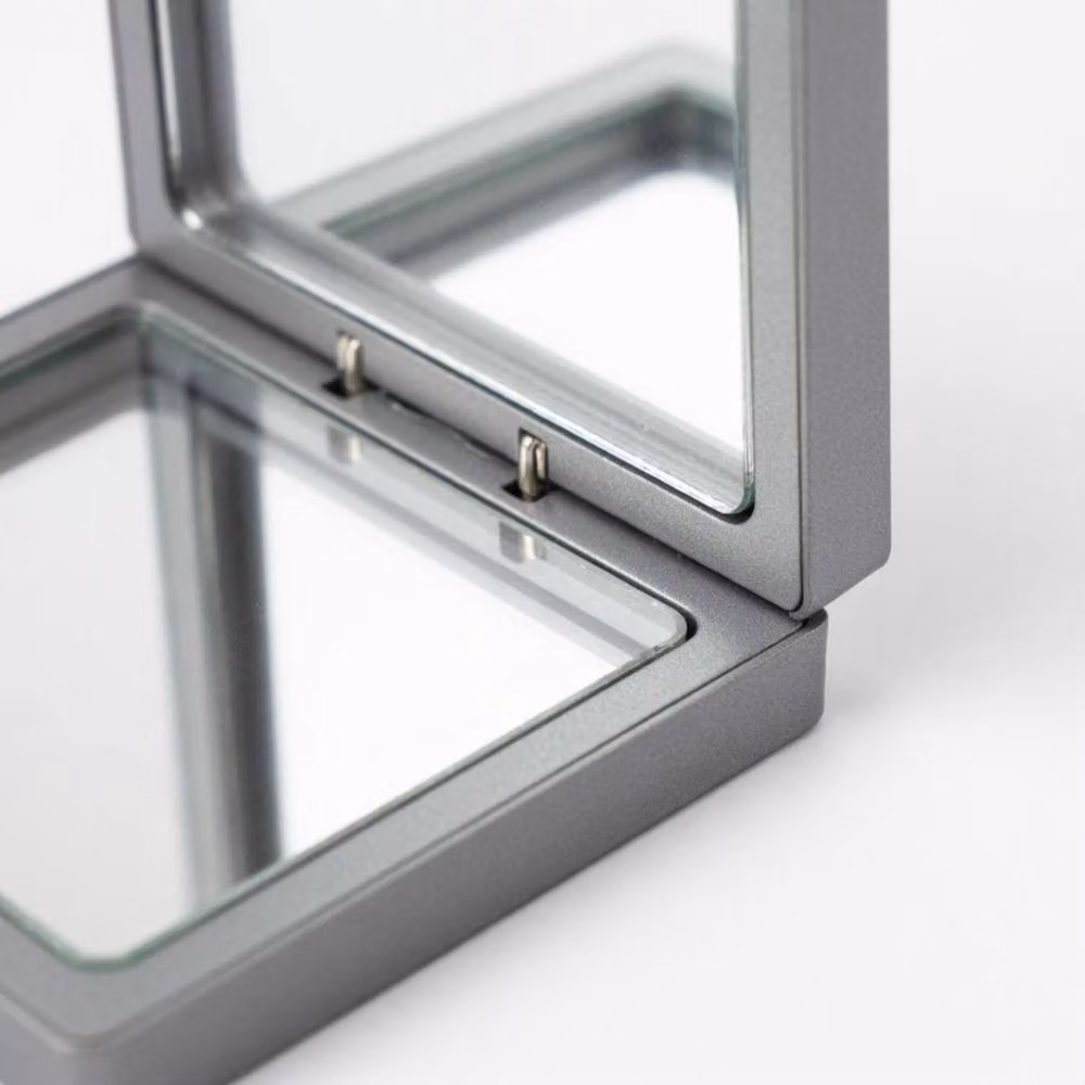 KDMD Small 3D Floating Frame Display in Grey for Jewellery, 7 x 7 cm – 2