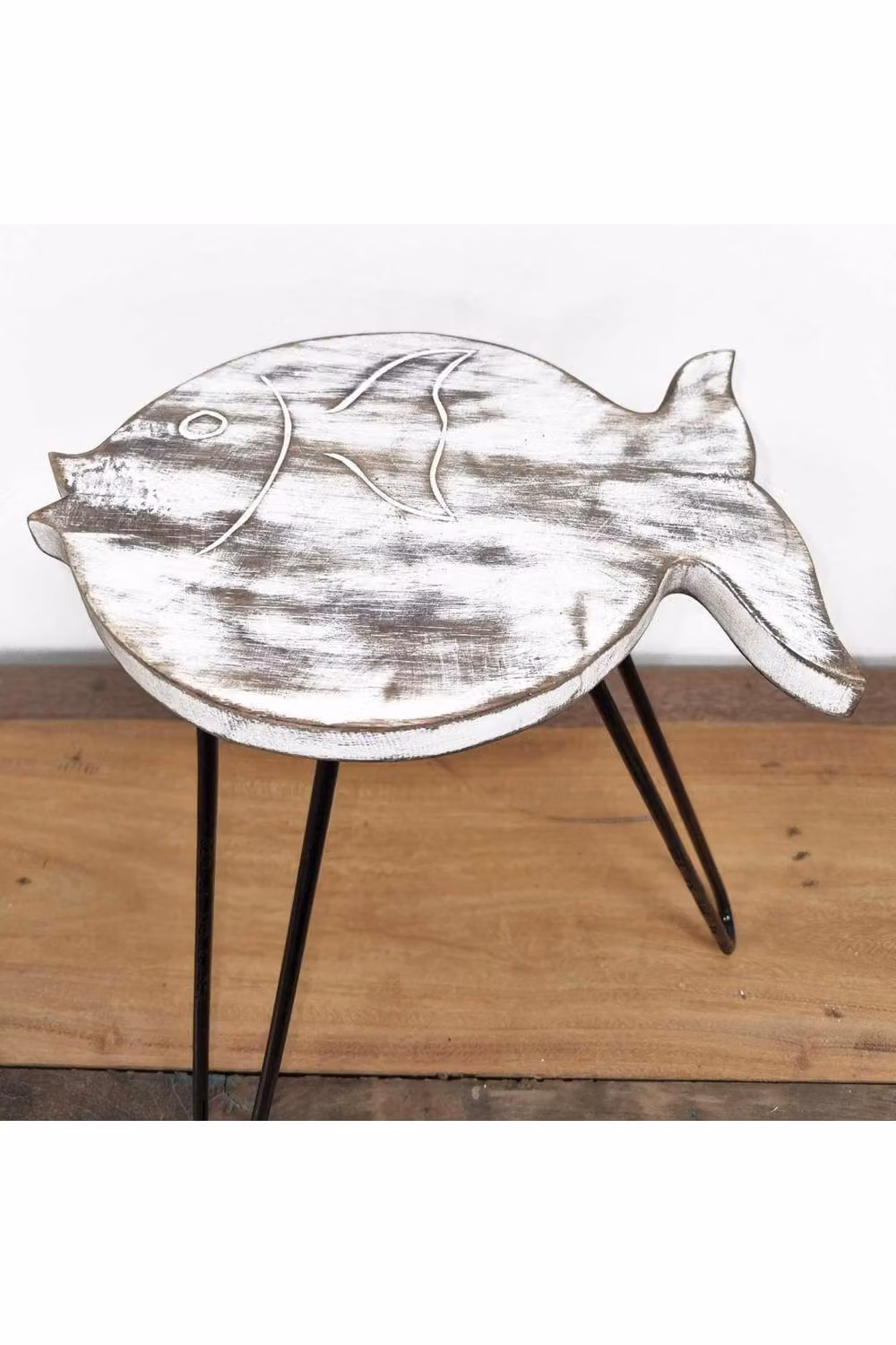 KDMD Rustic White Albasia Wood Fish Stand – 2