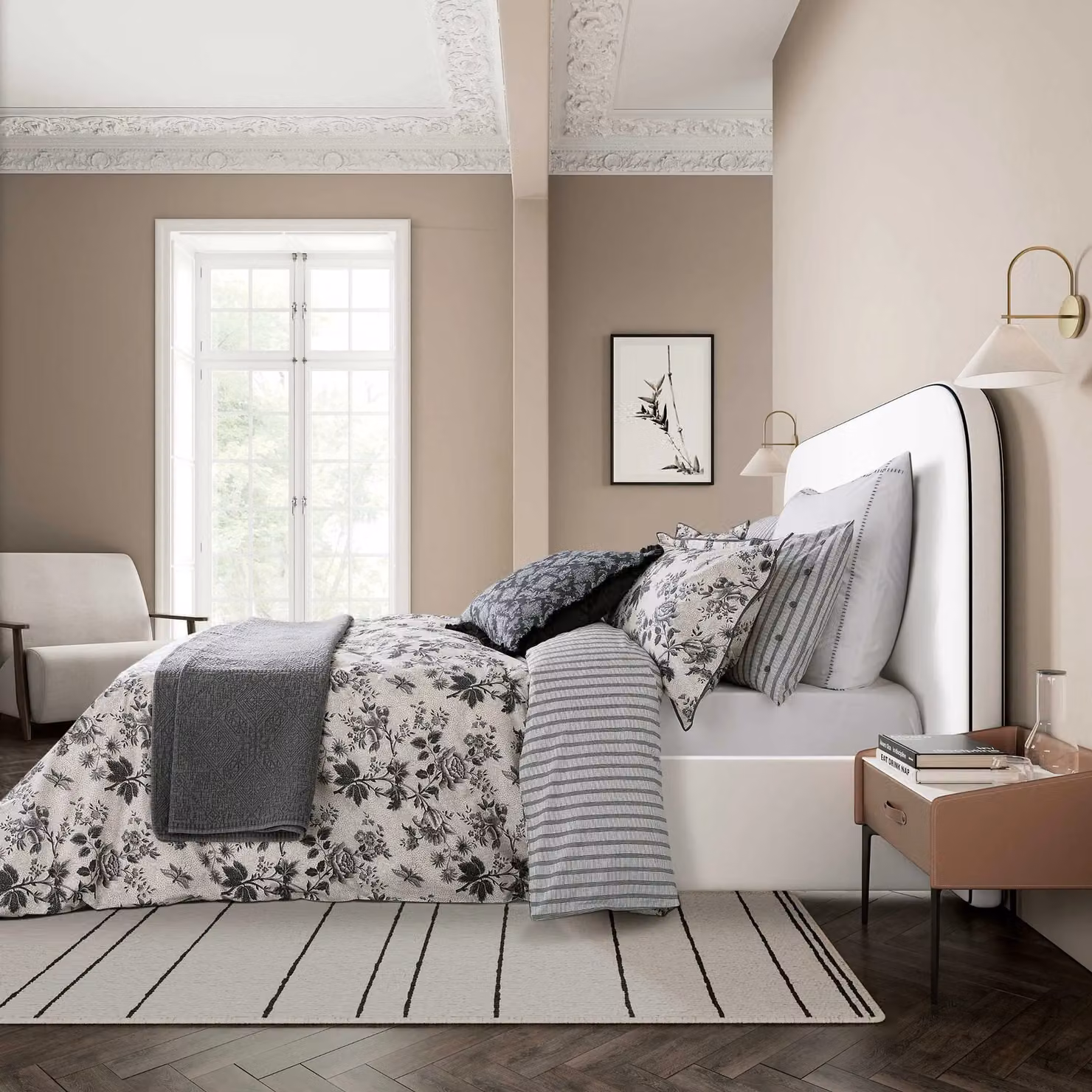 Bedeck of Belfast Florence Super Kingsize Reversible Floral Cotton Percale Duvet Cover and Pillowcase Set, Chalk/Charcoal – 2