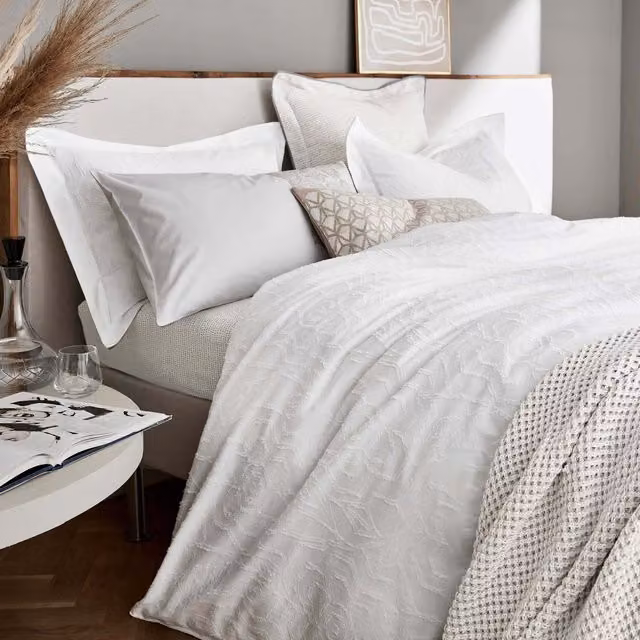 Bedeck Of Belfast Kali Super Kingsize Cotton Duvet Cover, White Floral Design