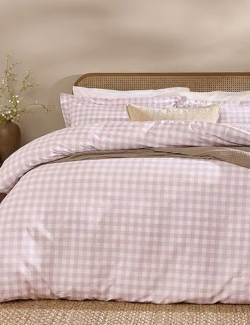 YARD Barton Gingham Checked Cotton Percale Bedding Set in Pink Mix, 200 x 200 cm