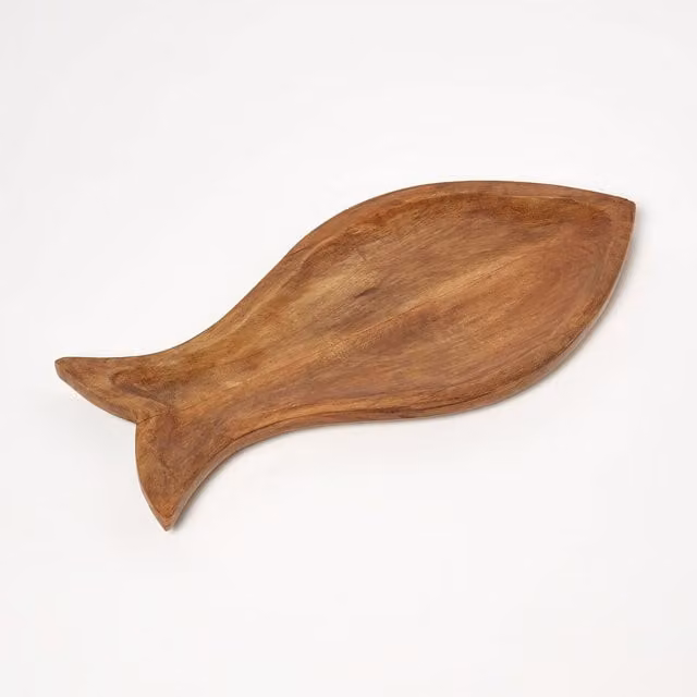 Homescapes Mango Wood Serving Board in Yellow and Brown