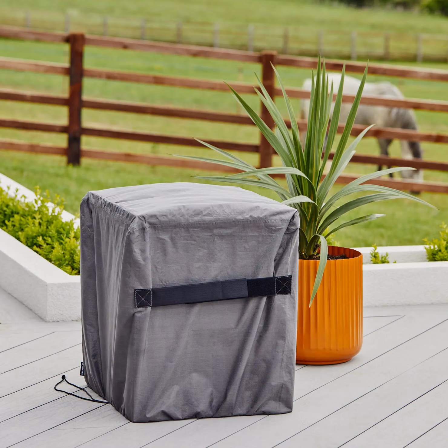 Ivyline Waterproof Square Fire Pit Cover in Grey, H: 55 cm, W: 50 cm, D: 50 cm – 2