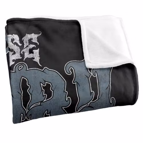 Warner Bros. Game of Thrones House Stark Wolf Silky Touch Super Soft Fleece Throw Blanket, Multicolour, W: 152.4 cm, H: 152.4 cm – 2
