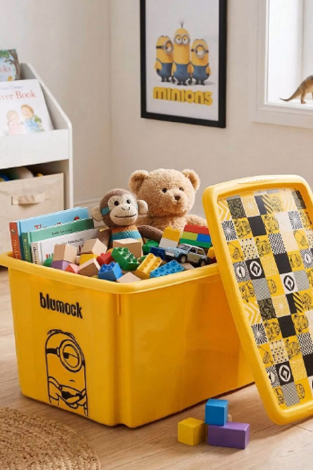 Keeeper Minions Turning Stacking Box Set in Yellow, 24L, 30L and 45L – 2