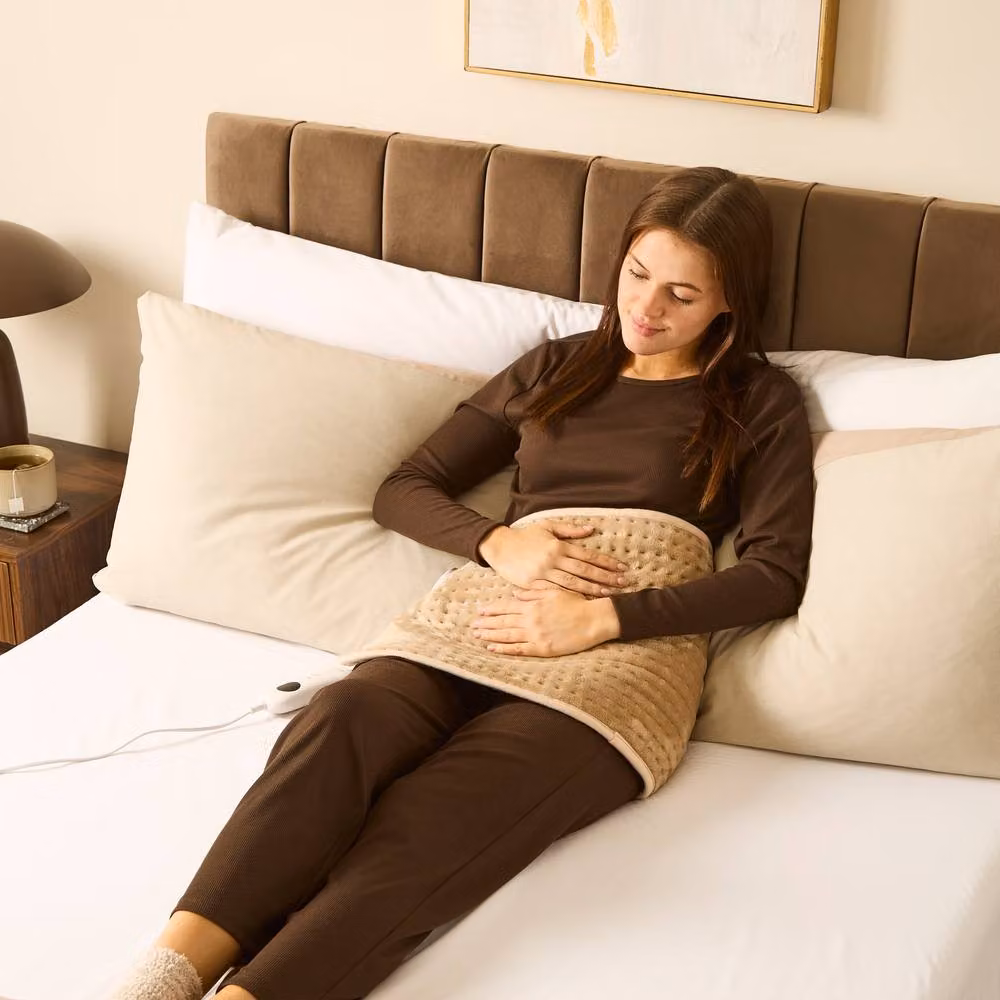 Morphy Richards EverCosy Electric Heat Pad in Beige with Plush Coral Fleece – 4