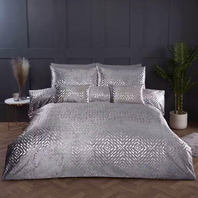 Rapport Home Bellagio Graphic Duvet Cover Set in Silver and Gold, 180 x 200 cm