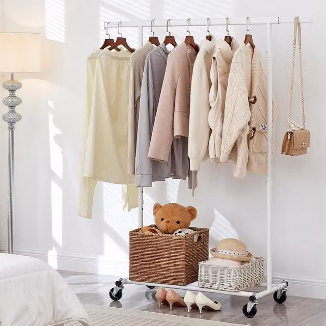House of Home Heavy Duty Adjustable Clothes Rail in White with Matt Metal Finish, Width: 92-132 cm