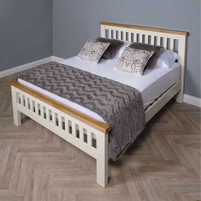 Elm Home And Garden Modern Lacquered White Oak Solid Wood Kingsize Bed Frame with Metal Support, 180 x 200 cm