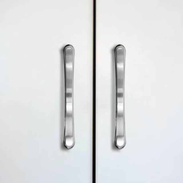 Darphe Pack of 2 Luxury Minimalist Polished Silver Bar Furniture Handles with 128mm Fixing Centres