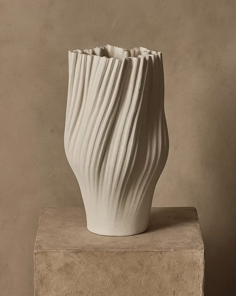 Tommy Franks Bohemia White Ceramic Tabletop Pot