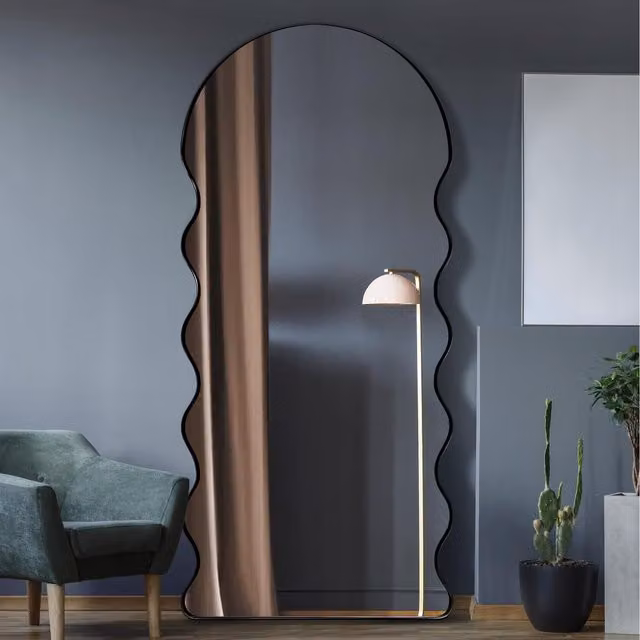 MirrorOutlet Fluctus Wave Modern Organic Wall Mirror in Black and Gold