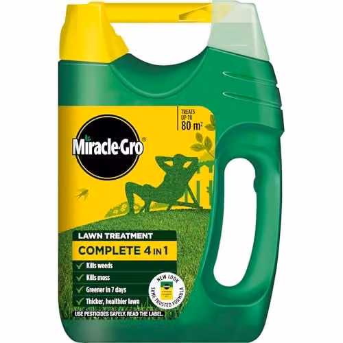 Miracle-Gro Complete 4-in-1 Lawn Treatment for Weeds, Covers up to 80 m2