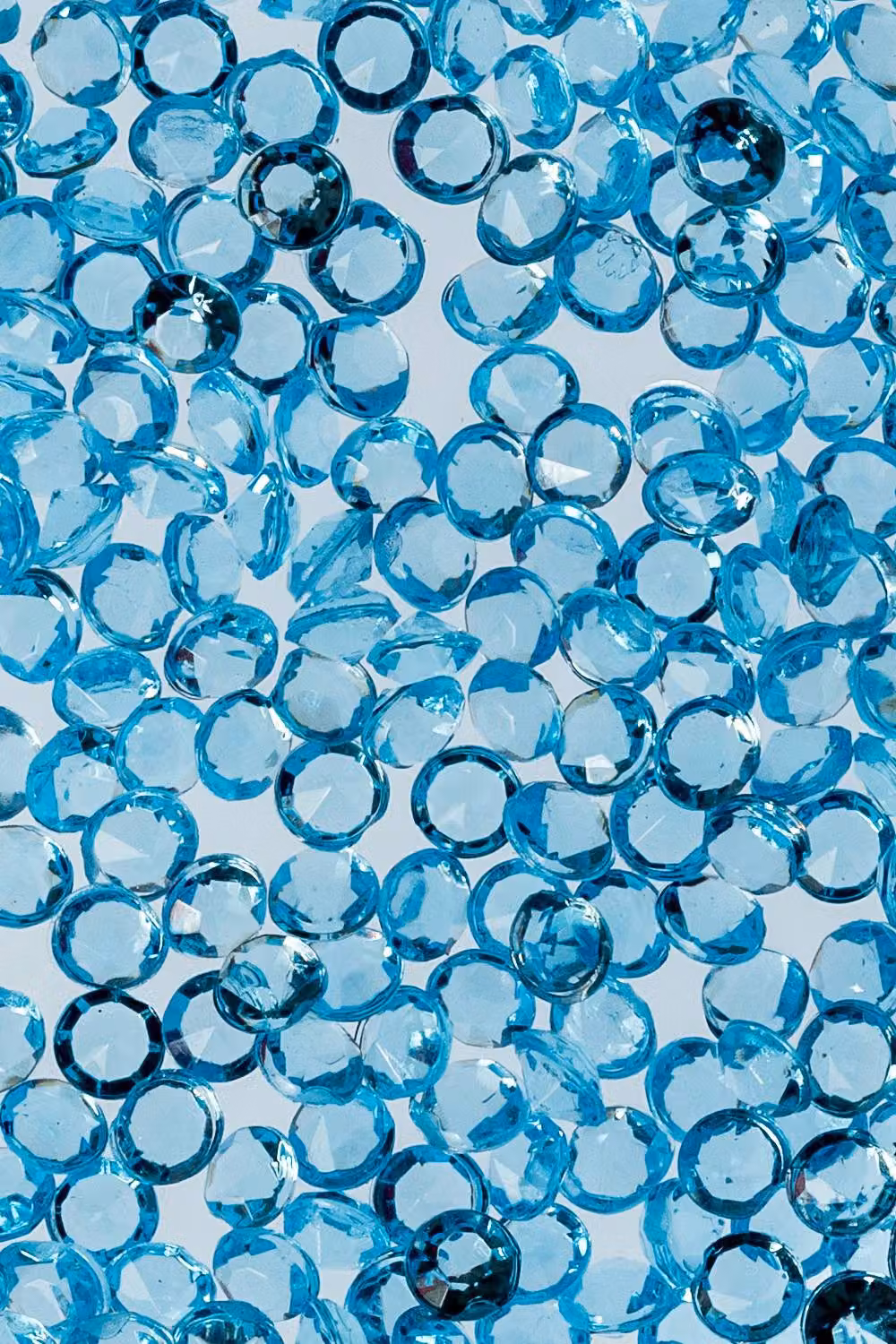 Neel Blue Aqua Round Acrylic Rhinestone Table Confetti Scatters, 4000 Pieces – 3