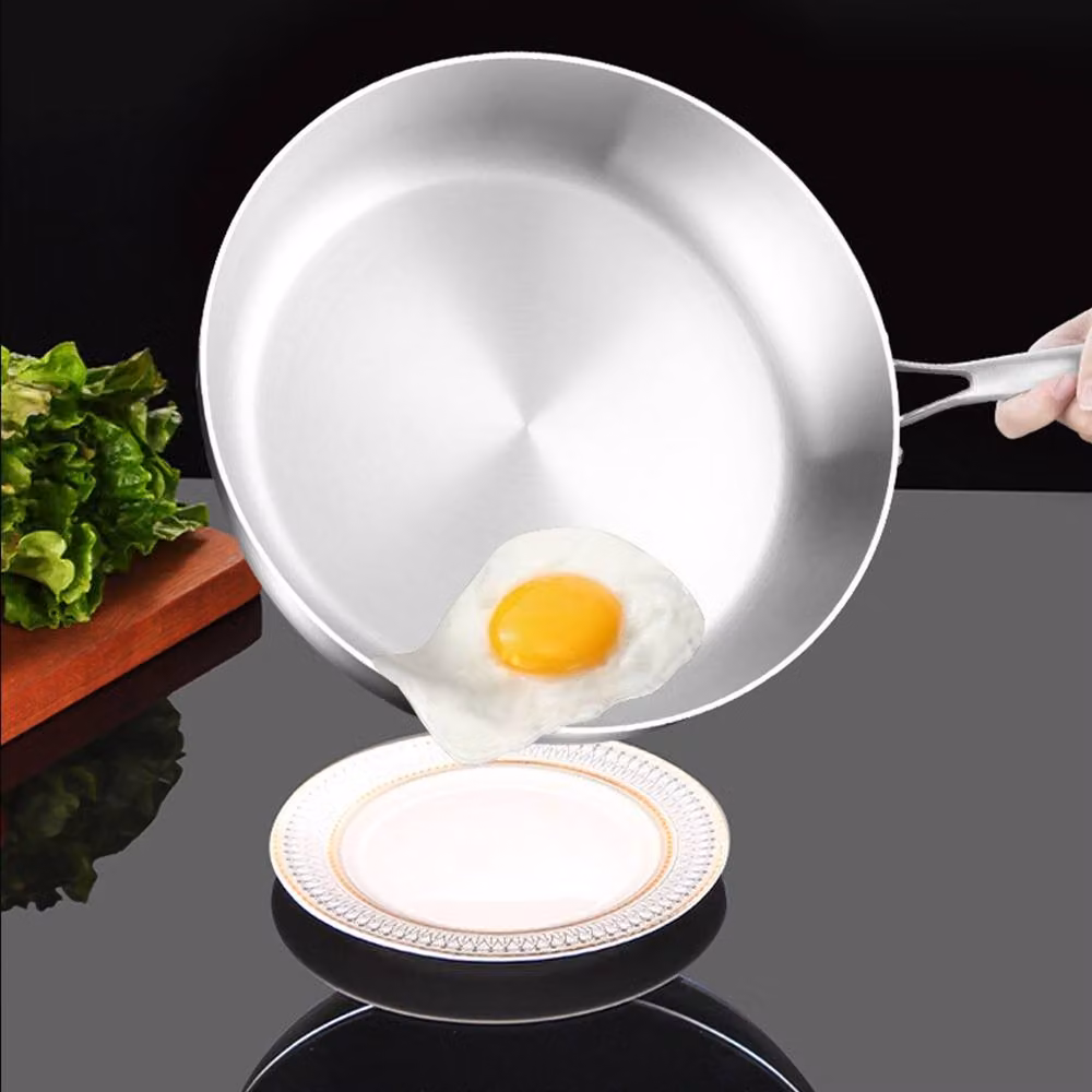 Nordara Uncoated Stainless Steel Frying Pan with Removable Handle in Silver, 28 cm – 4