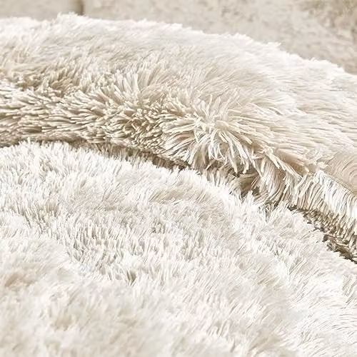 Catherine Lansfield Cuddly Faux Fur Duvet Cover and Pillowcase Set in Cream – 2
