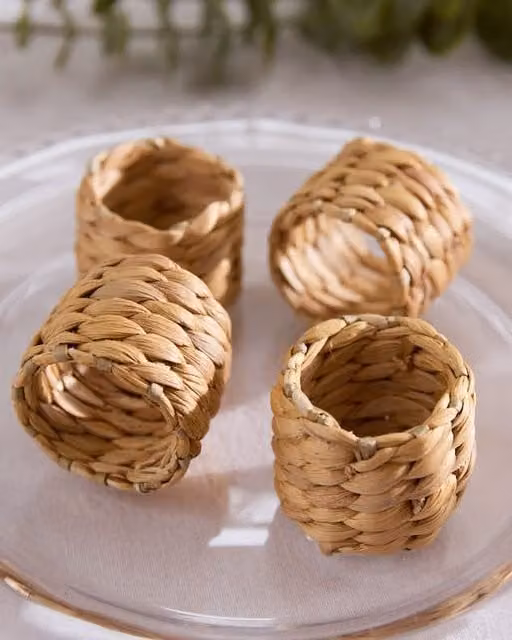 Dibor Set of 4 Water Hyacinth Dining Table Decorative Napkin Rings in Sand