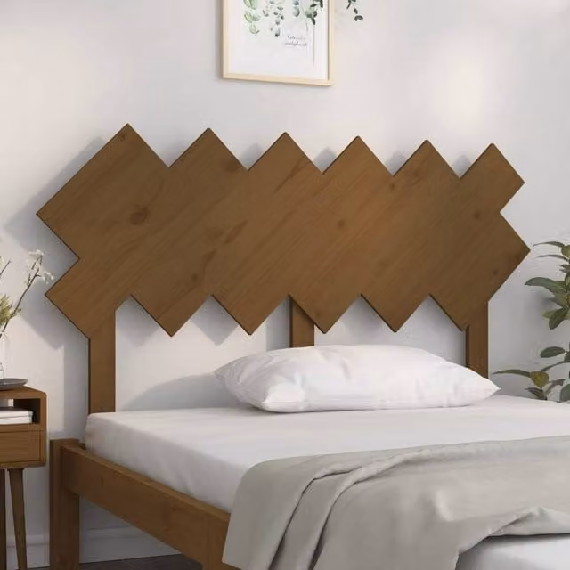 Berkfield Home Beautiful Bed Headboard in Honey Brown Solid Pine Wood, W: 132 cm, D: 3 cm, H: 81 cm