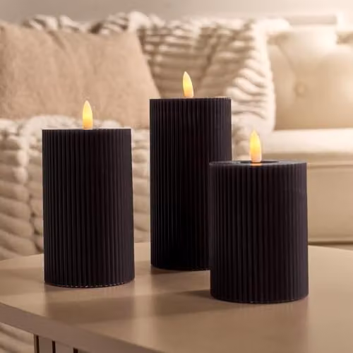 OHS Set of 3 Ribbed Black Flameless LED Pillar Candles with Flickering Effect – 1