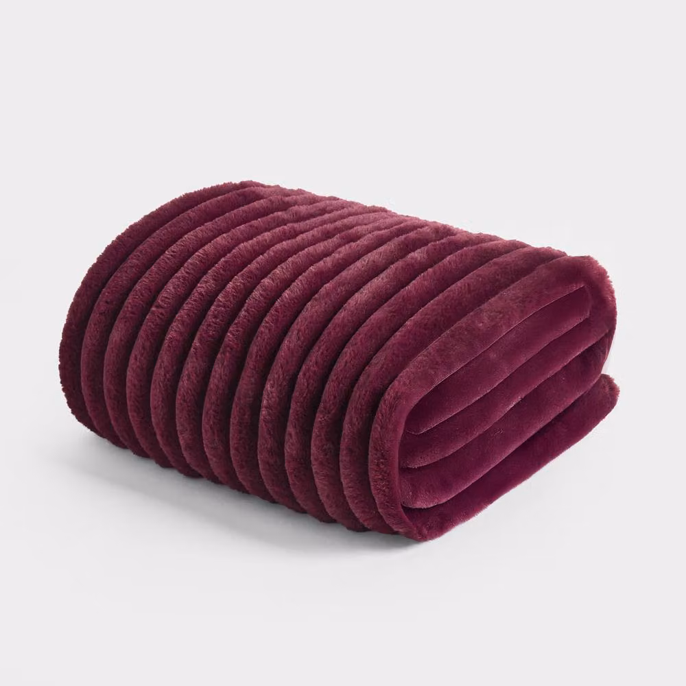 OHS Ribbed Faux Fur Throw Burgundy Super Soft Fluffy Fleece Bed Blanket W/D/H: 150 x 200 cm – 2