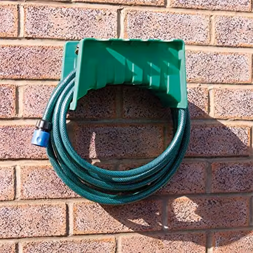 St Helens Home & Garden Wall Mounted Hose Pipe Hanger in Green