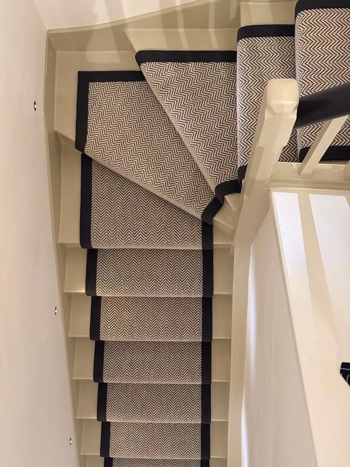 RainbowHome Herringbone Java Stair Runner in Sand with Black Cotton Border, W/D/H: 70 cm x 650 cm – 4