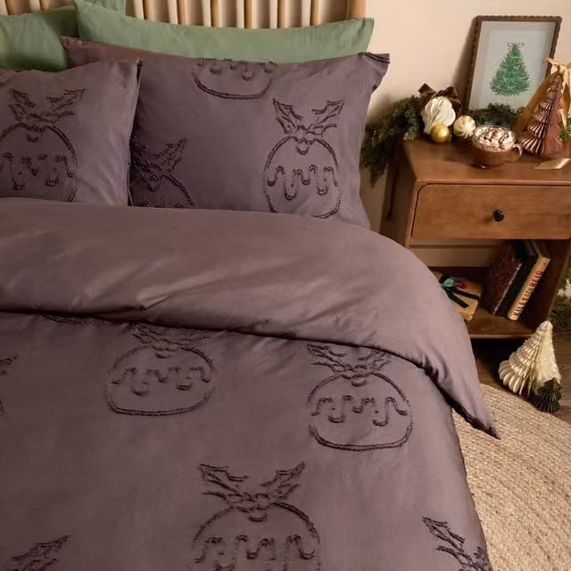 Duvet Day Puddings Soft Tufted Christmas Duvet Cover Set in Chocolate, Size: 200 x 200 cm