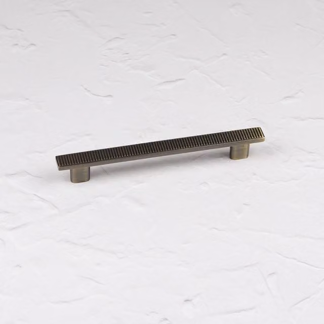 Handle & Home Ribbed Detailing Handles and Coordinating Knobs in Antique Brushed Brass, W: 164 mm, D: 14 mm