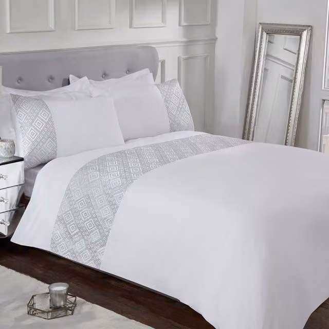 Smart Living 3D Geo Luxury Lurex Jacquard Cuff Panel Duvet Cover and Pillowcases, White, W: 180 cm, H: 200 cm