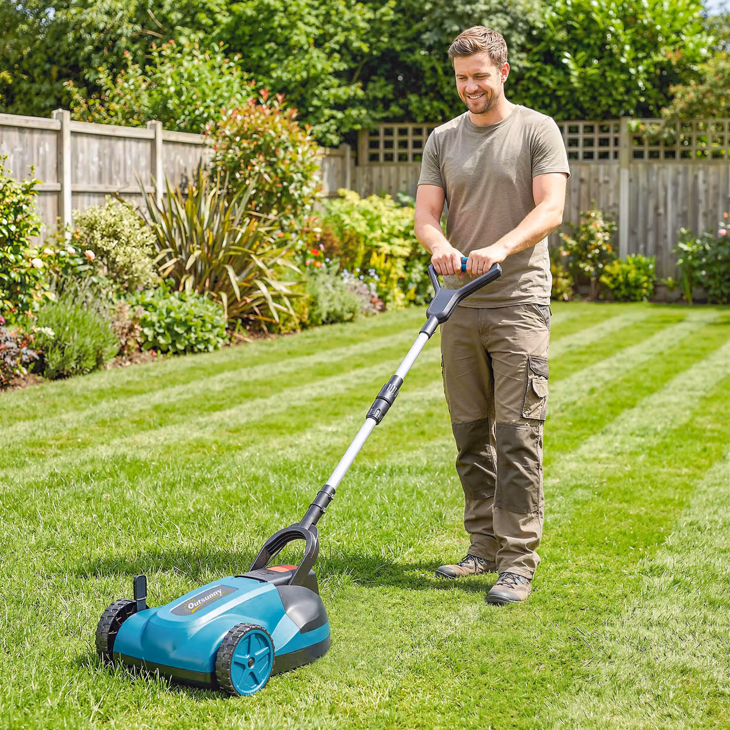 Outsunny 18V Cordless Lawnmower with 2 x 4Ah Batteries, Charger and 21cm Cutting Width – 4