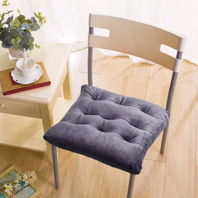 Livingandhome Square Crystal Velvet Chair Cushion with Ties in Dark Grey