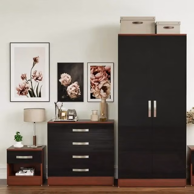 Vida Designs Hulio Trio Bedroom Set in Black and Brown