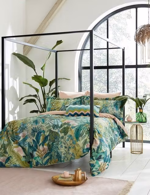 Harlequin Floreana Reversible Floral Bedding Set in Green Mix, Mako Satin Cotton, W: 140 cm, L: 200 cm