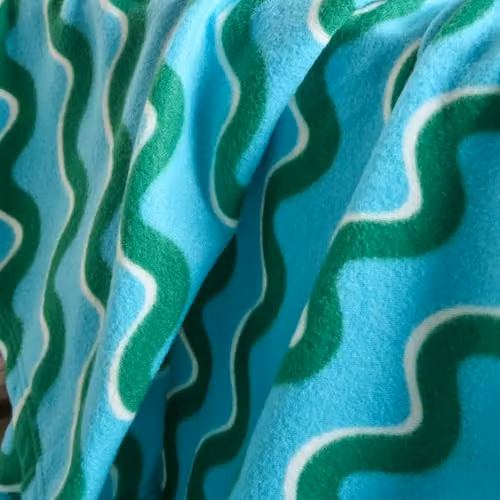 OHS Swirl Design Polar Fleece Throw Blanket in Blue and Green, W/D/H: 120 x 150 cm – 3