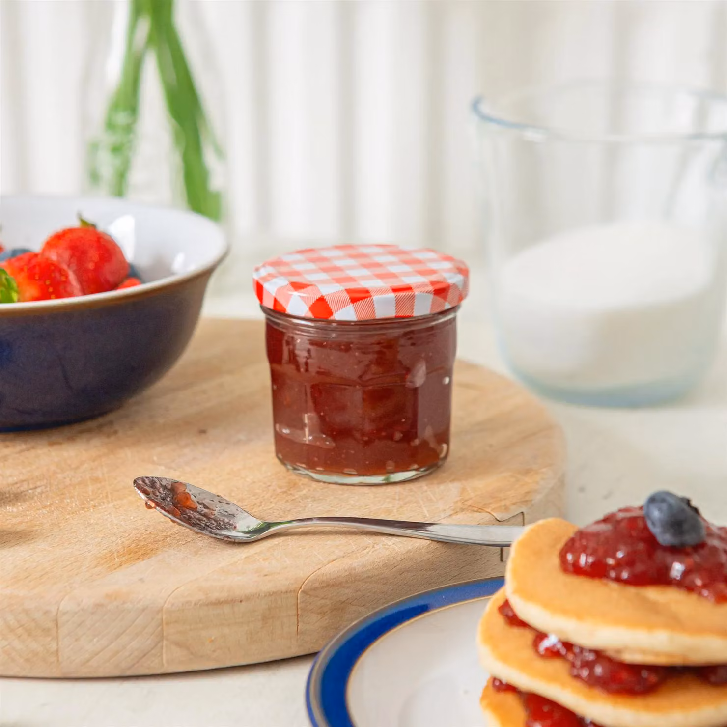 Argon Tableware Set of 12 Red Transparent Glass Jam Jars with Metal Screw Tops, 130ml – 2