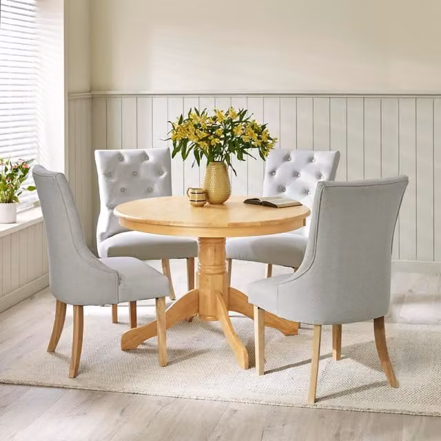 FurnitureboxUK Bude Round Rubberwood Dining Table and 4 Belgravia Chairs in Brown and Beige