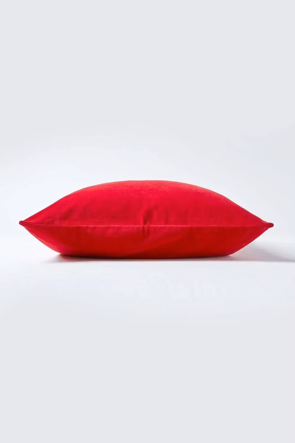 Homescapes Red Velvet Square Cushion Cover, 40 x 40 cm – 2
