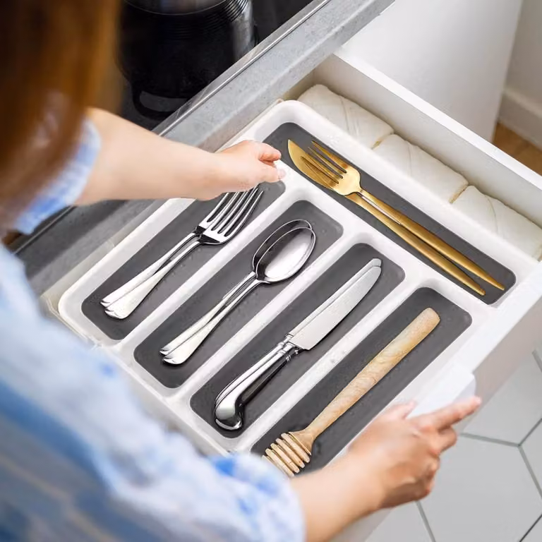 Top 3 5 Compartment Plastic Cutlery Tray Organiser in White and Grey