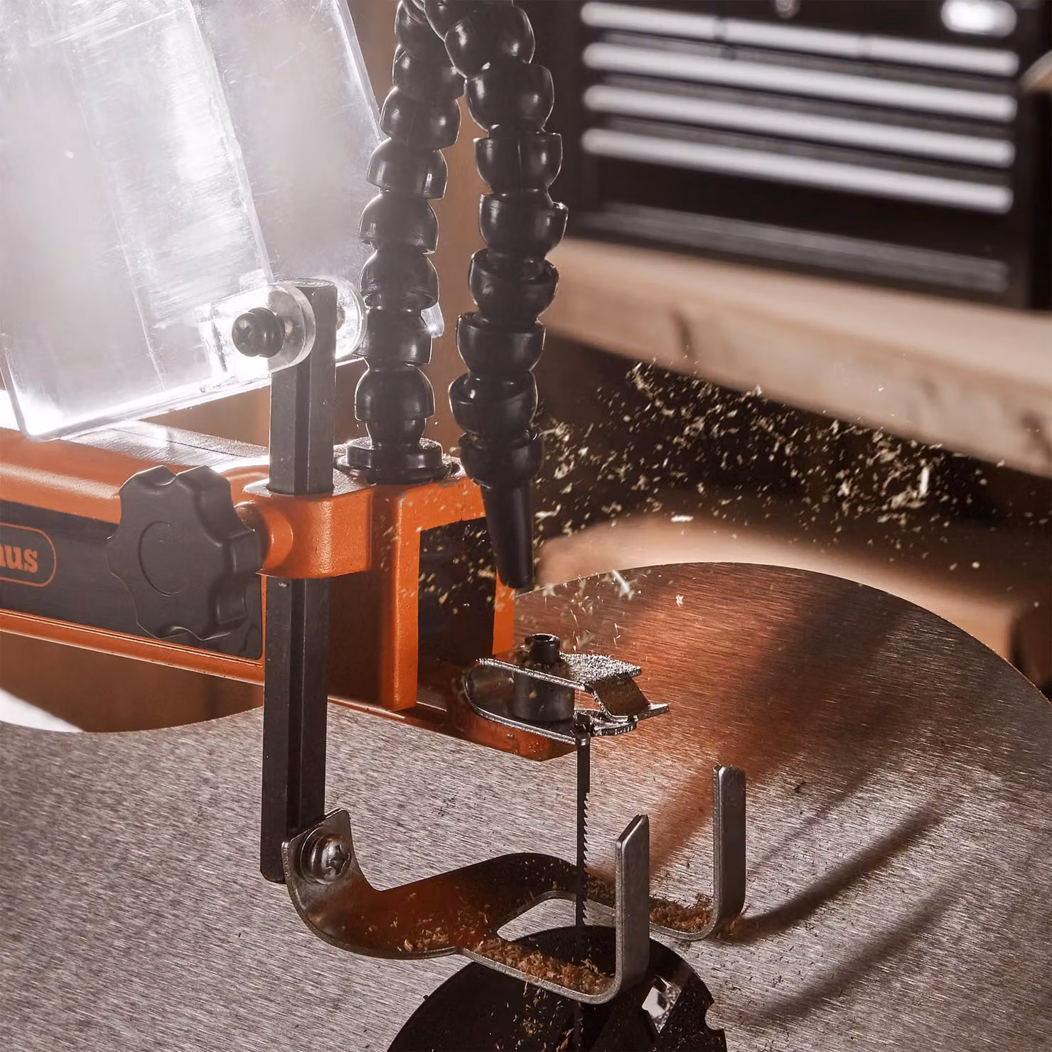 VonHaus Variable Speed Benchtop Scroll Saw in Orange and Multicolour – 5